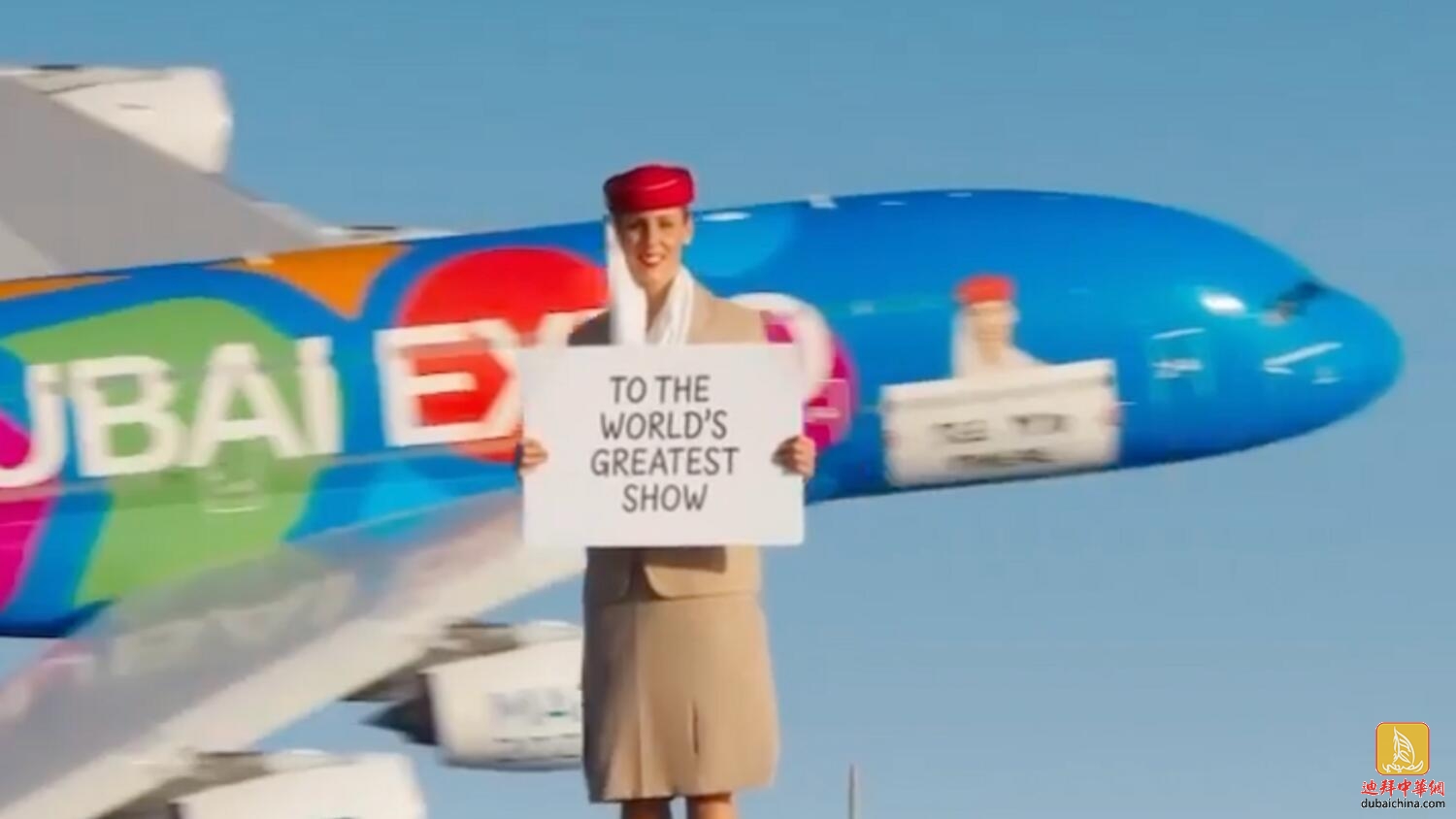 【视频】美女+飞机：阿联酋航空高空广告续集来了