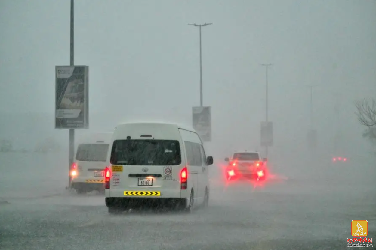 雨天驾车导致汽车损坏，阿联酋保险公司可能会拒绝赔偿