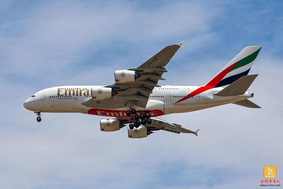 迪拜国际机场减少起降航班，阿联酋航空取消多个航班