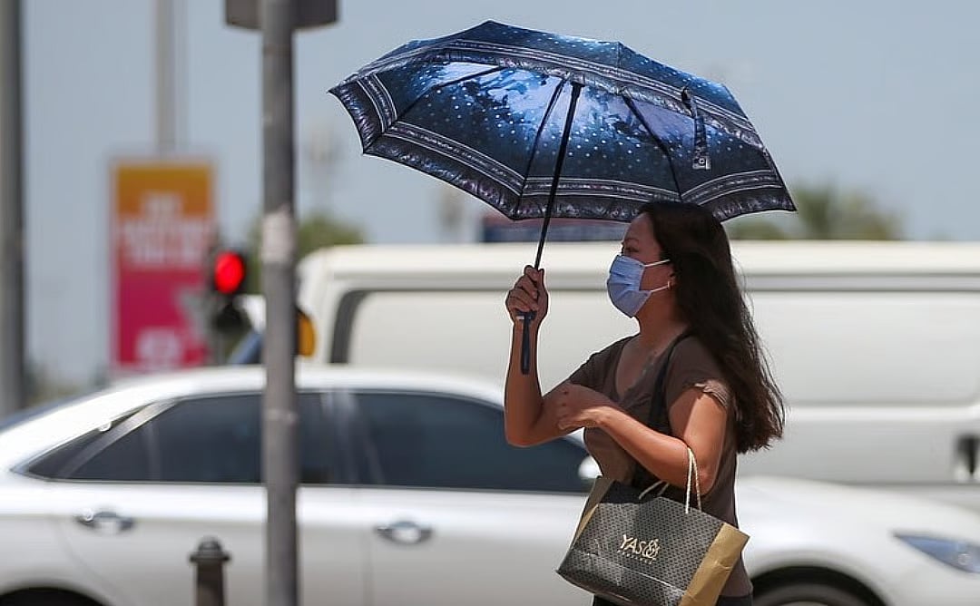 阿联酋今天气温再次突破50ºC，极端高温的持续时间正在逐...