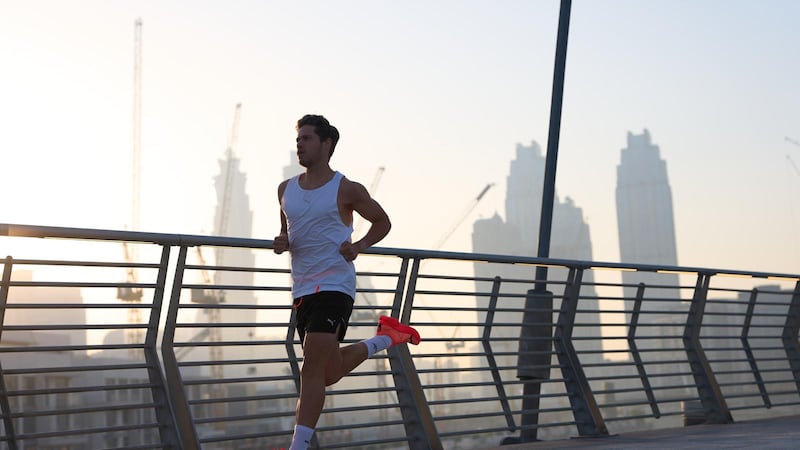 “史诗级挑战”！英国企业家计划在本月跑步穿越阿联酋...