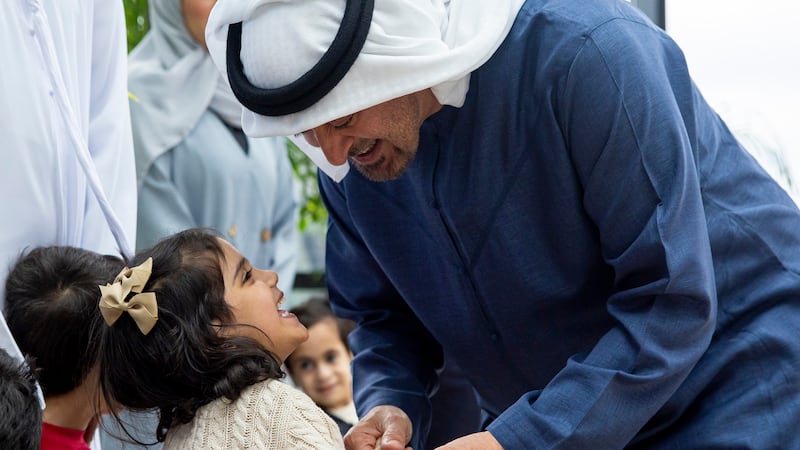 为应对出生率下降，阿联酋总统宣布2026年为“家庭年”