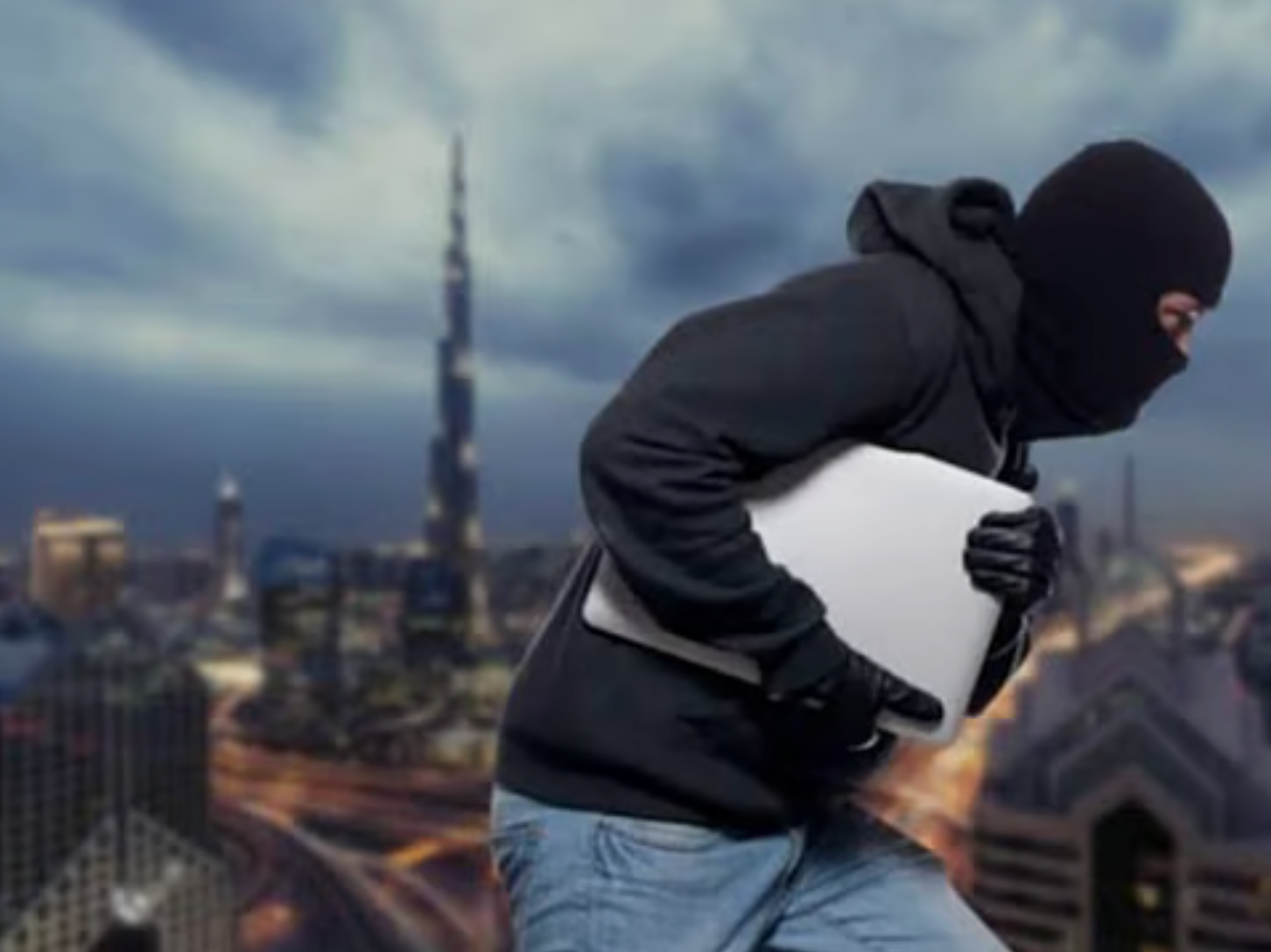 迪拜一亚裔男子因盗窃价值3000迪拉姆笔记本电脑被判一个...