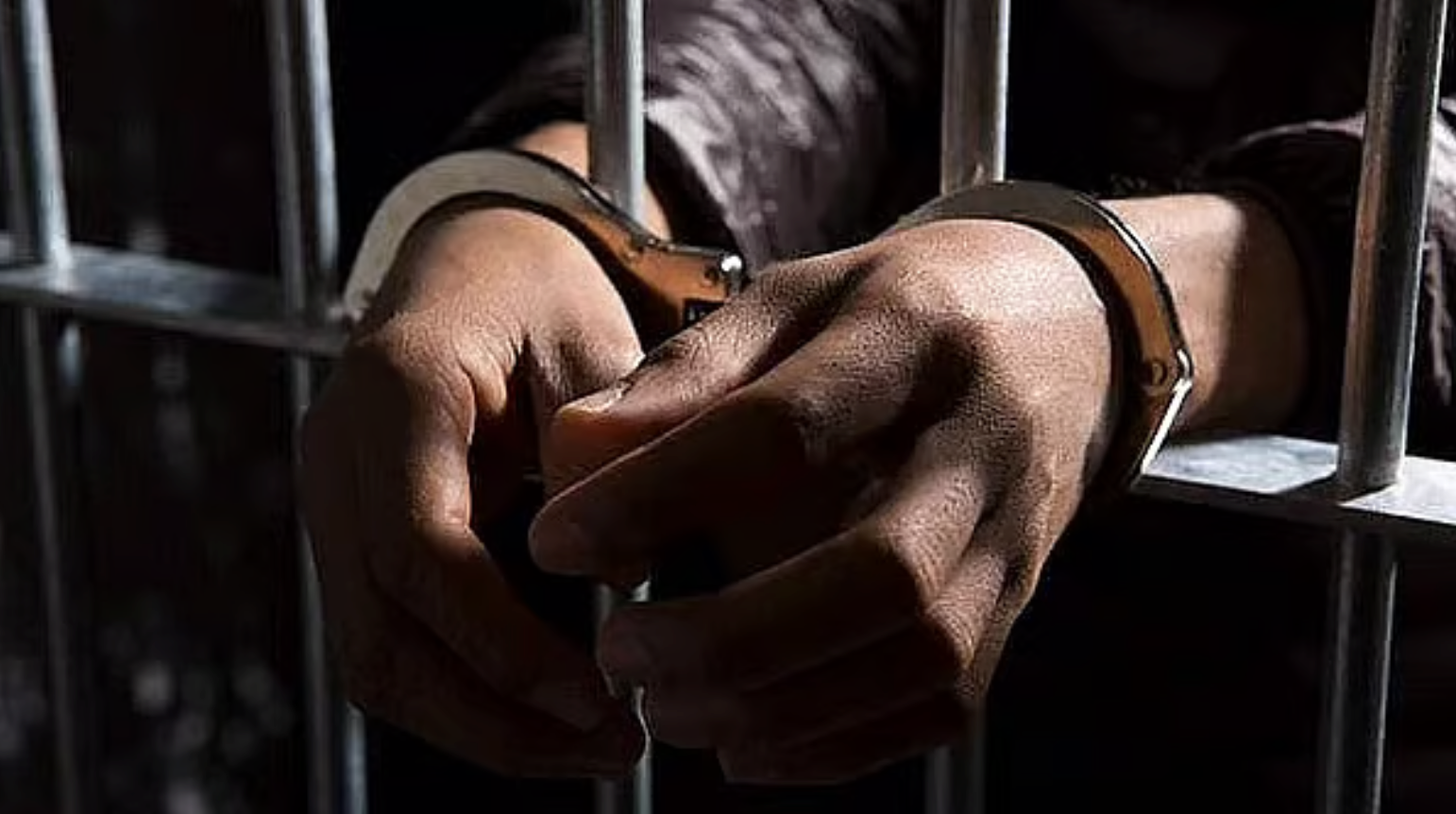 迪拜德拉30万迪拉姆办公室抢劫案审理中 三名东欧嫌犯落网