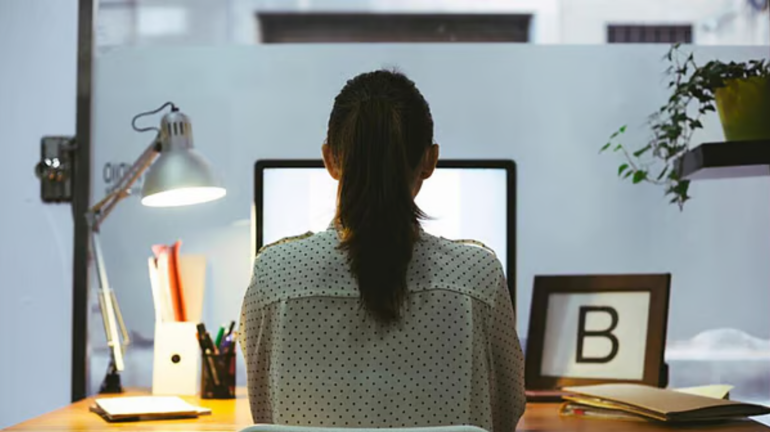 阿联酋斋月私营企业缩短工时为法定义务 违规将面临多重...