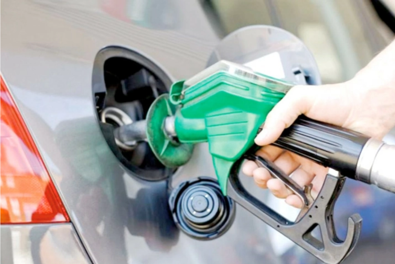 阿联酋4月油价大幅上升