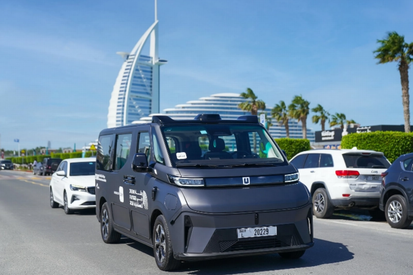 萝卜快跑正式启动迪拜全无人商业化运营