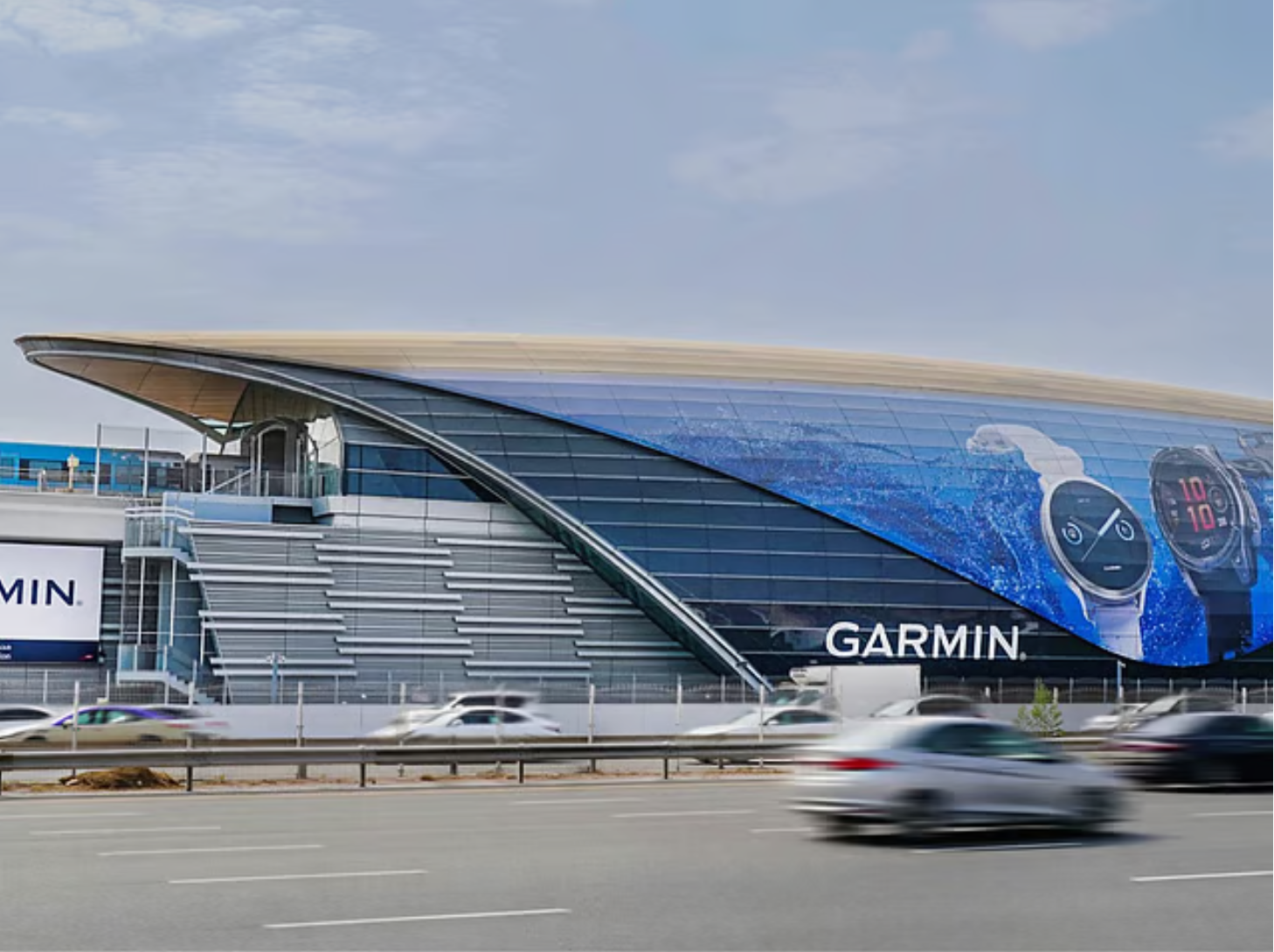 迪拜这个地铁站易名！Onpassive变Garmin，全球GPS巨头买下10年...